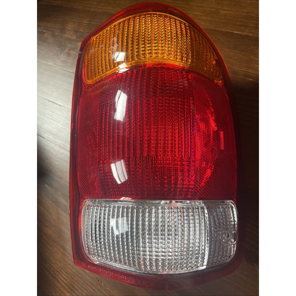 Tail Light Eagle Eyes FR278-U000R New